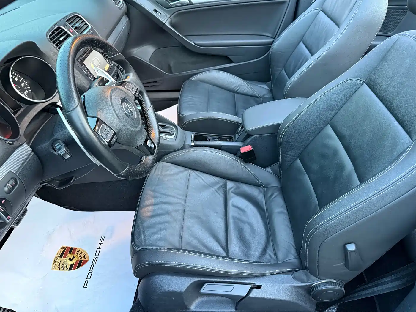 Photo 18 - Volkswagen Golf (Import)