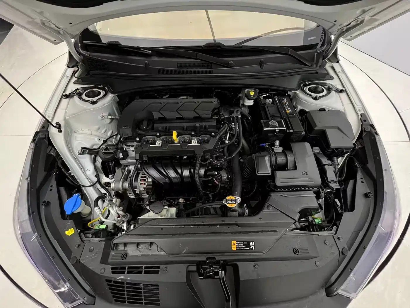 Hyundai Elantra 2022 1.5L CVT GLX Elite Edition фото 8