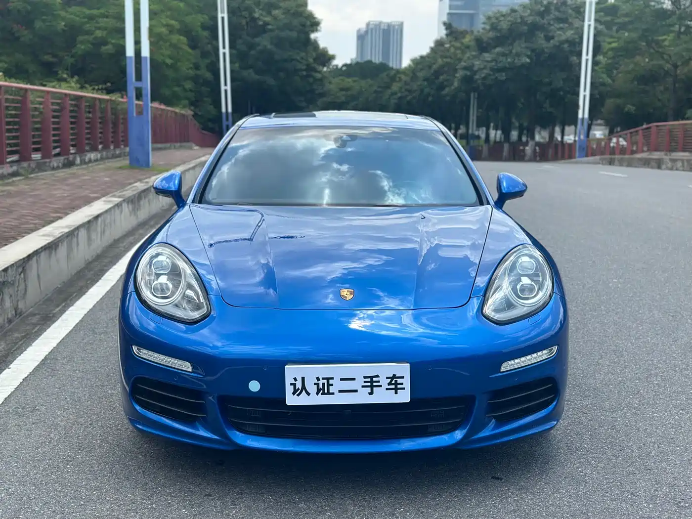 Porsche Panamera 2016 Panamera Edition 3.0T фото 2