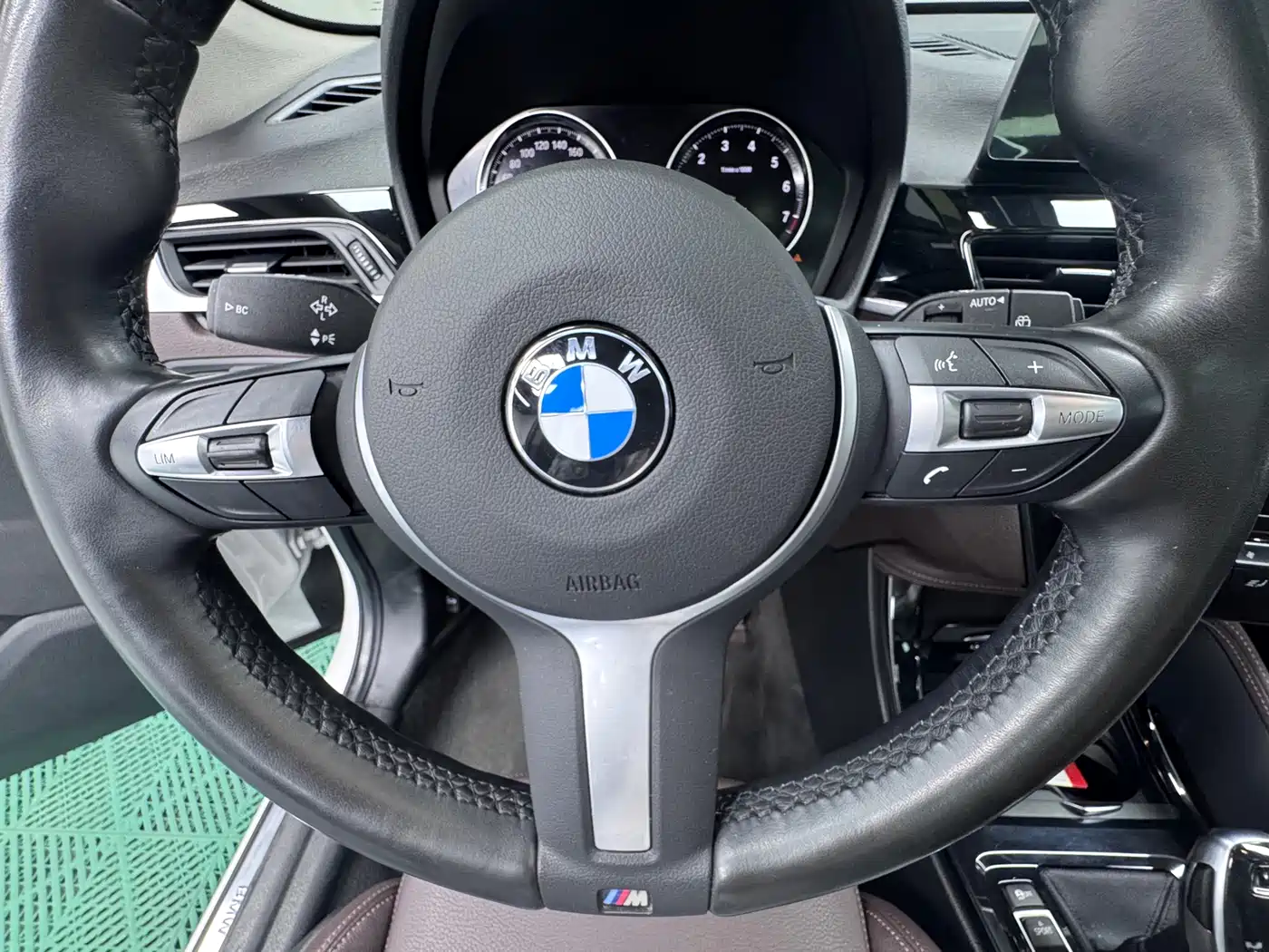 BMW X1 2022 sDrive20Li Premium фото 20