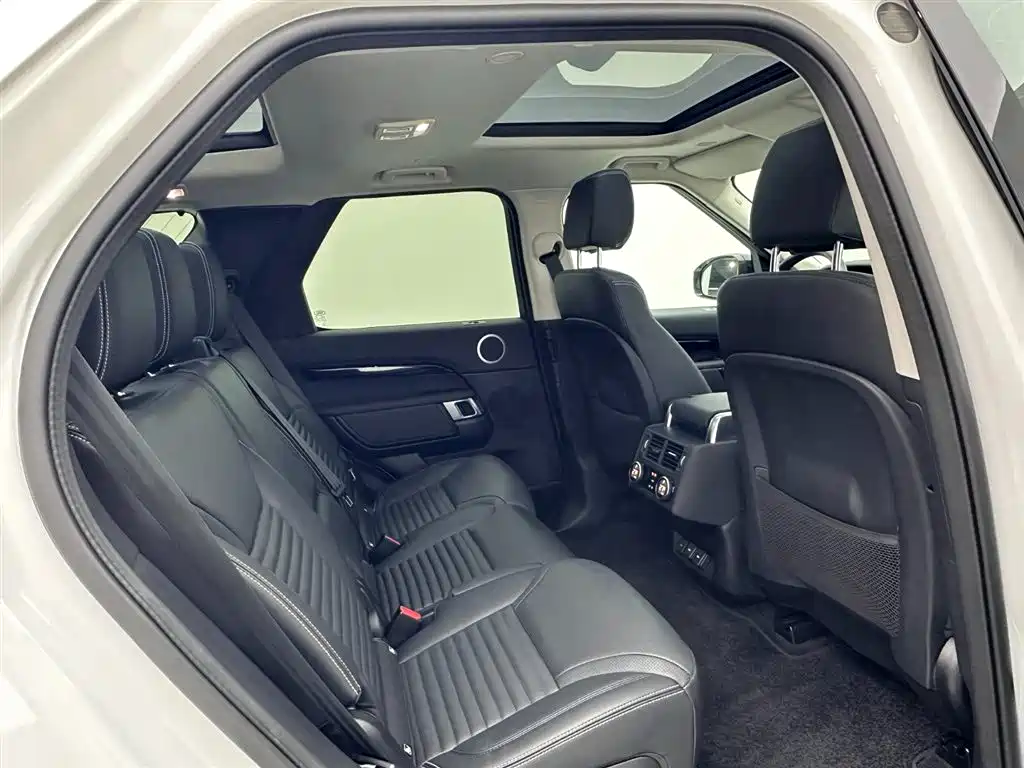 Land Rover Discovery 2023 360PS R-Dynamic S фото 21