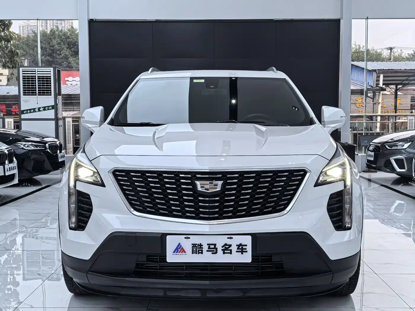CADILLAC XT4