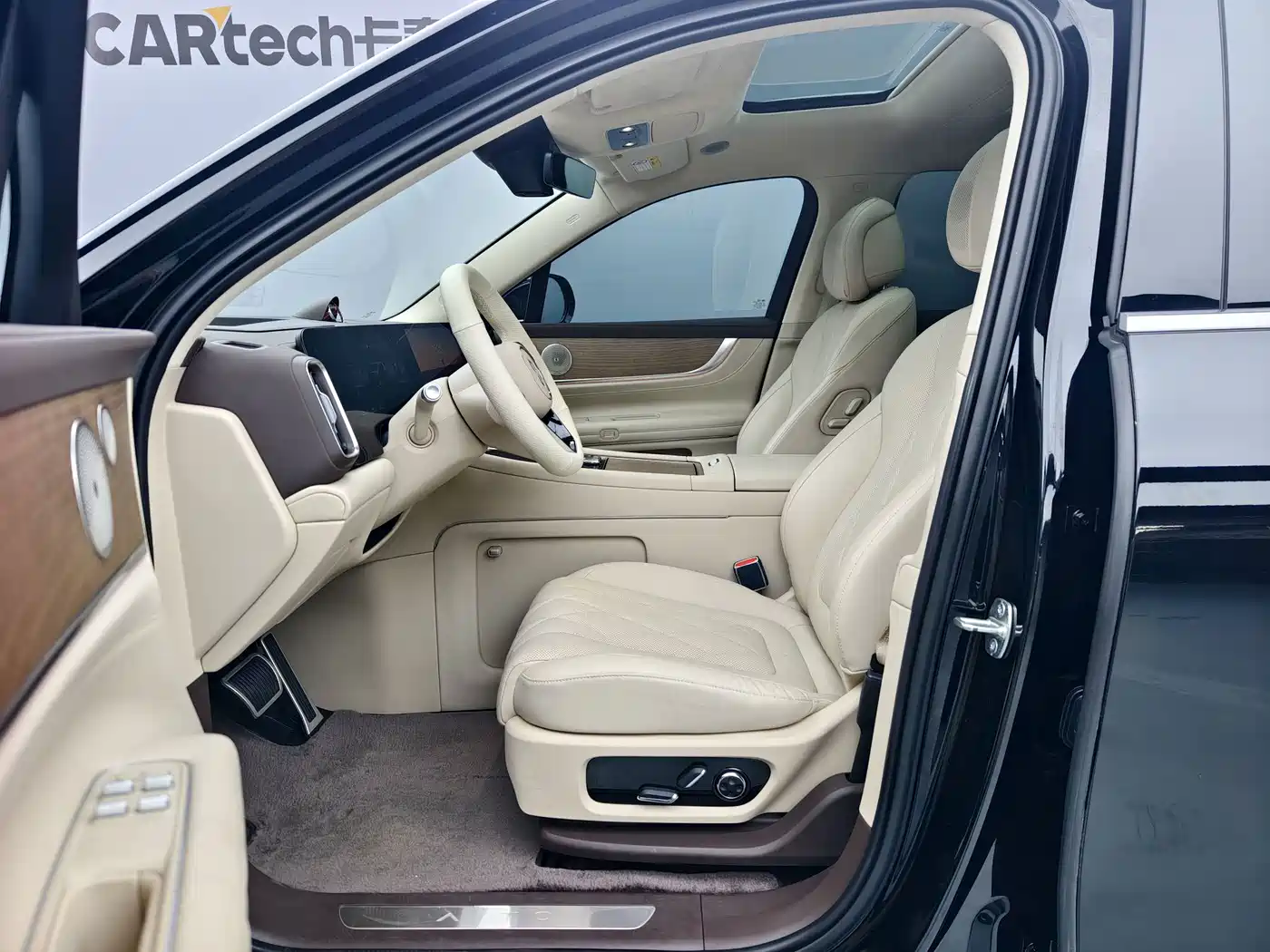 Aito M9 2024 2024 Extended Range Ultra 42kWh 6-Seater