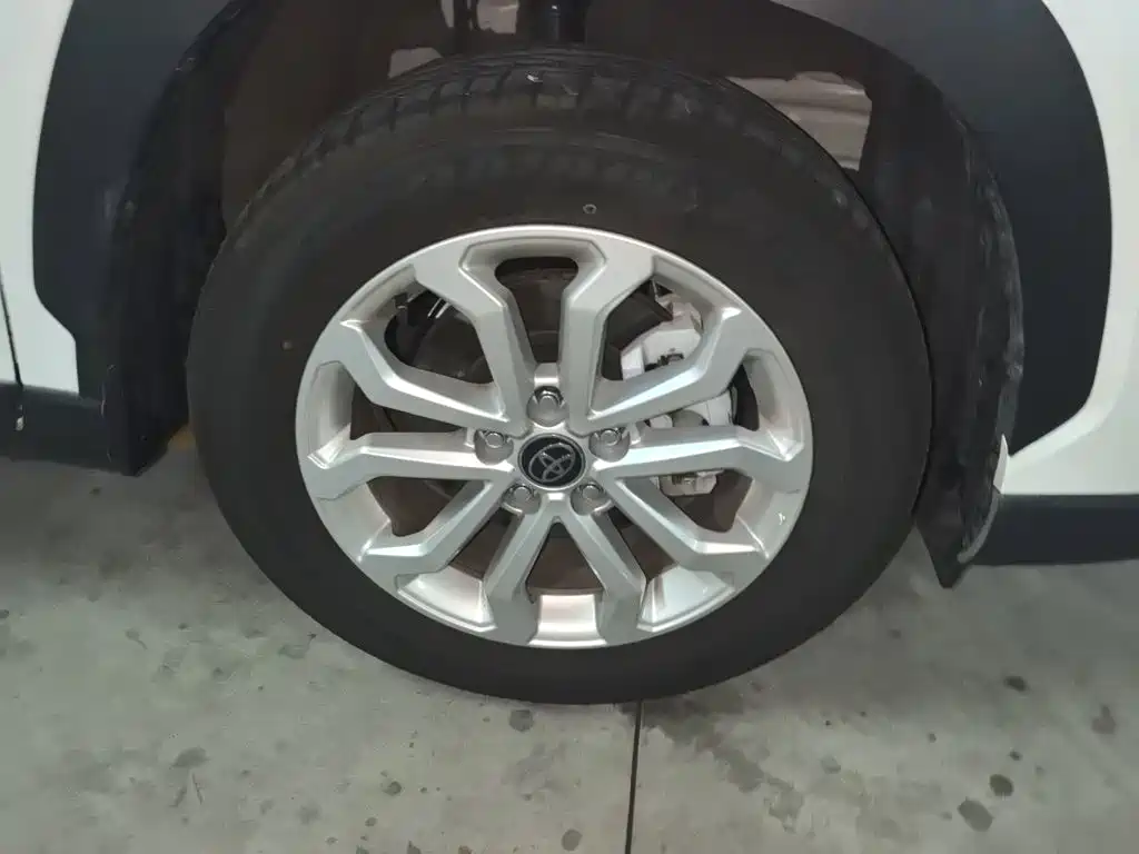 Toyota Frontlander 2025 2024 2.0L CVT Elite Plus Edition