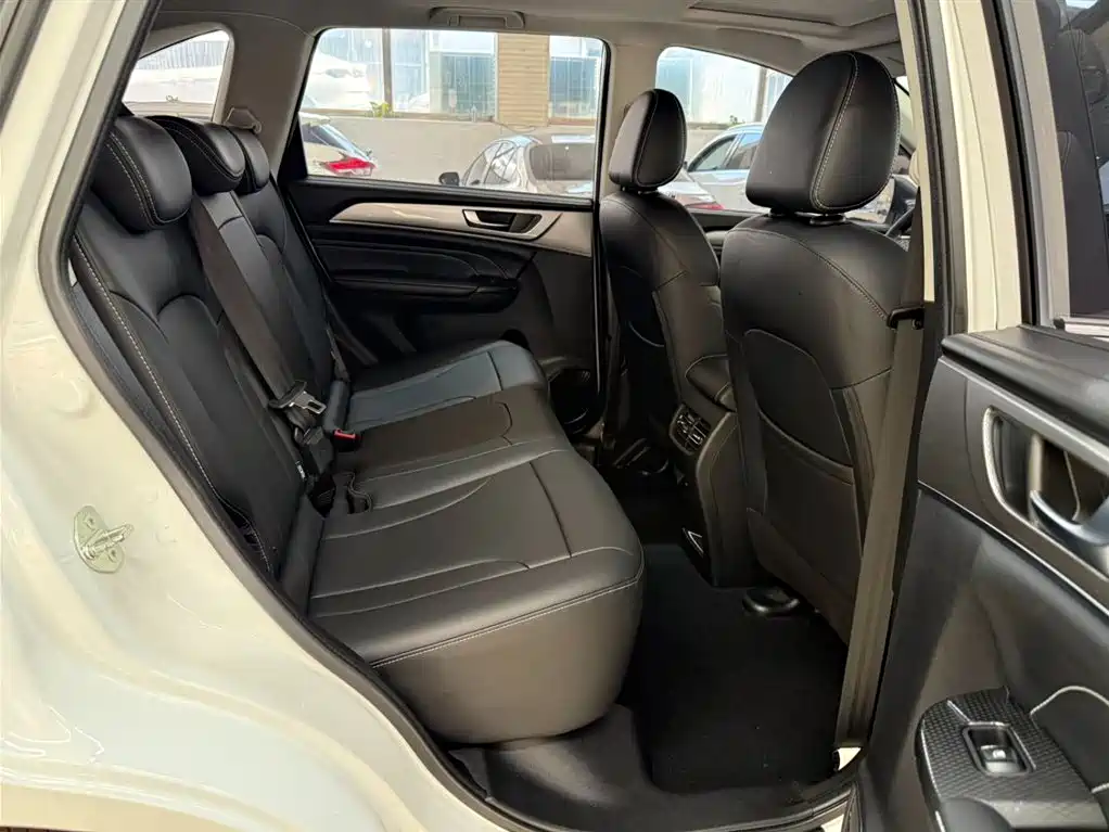 Haval M6 2021 PLUS 1.5T DCT Luxury Smart Connect фото 22