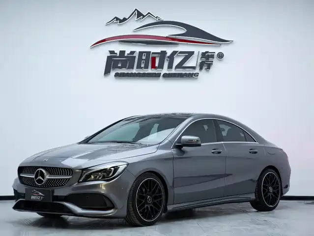 MERCEDES-BENZ CLA