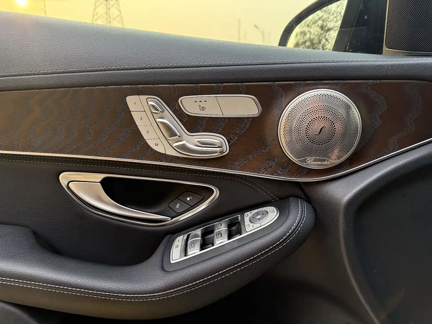 Mercedes-Benz GLC 2017 GLC 300 4MATIC Dynamic фото 13
