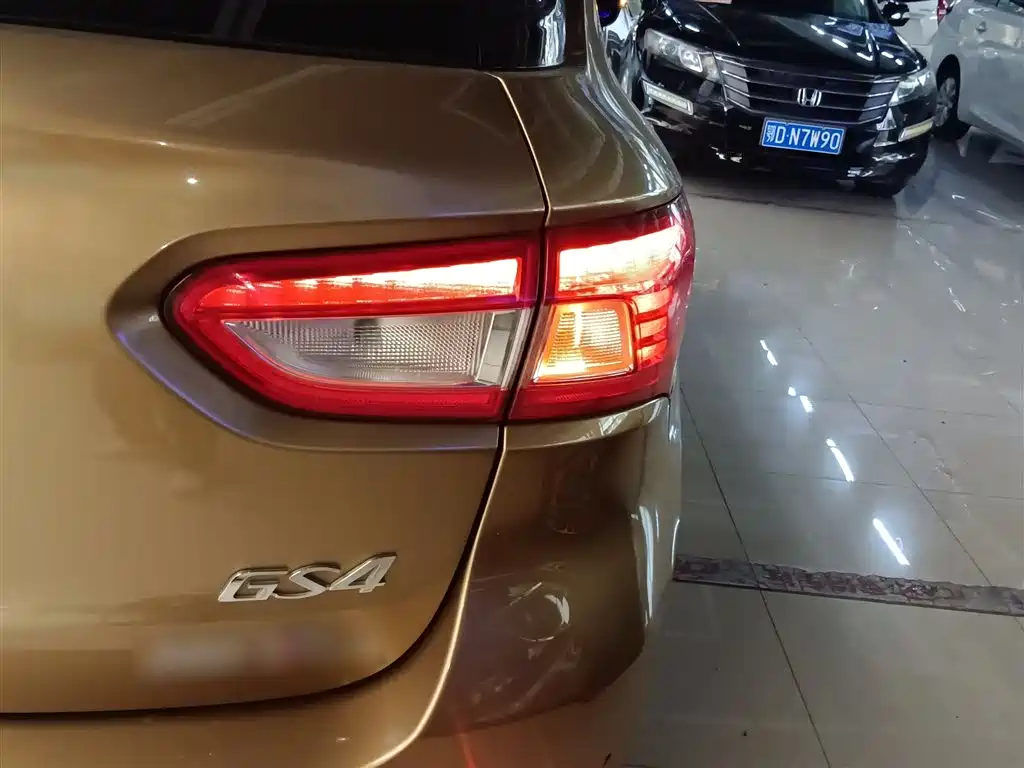 GAC Trumpchi Trumpchi GS4 2015 200T G-DCT Luxury Edition фото 8