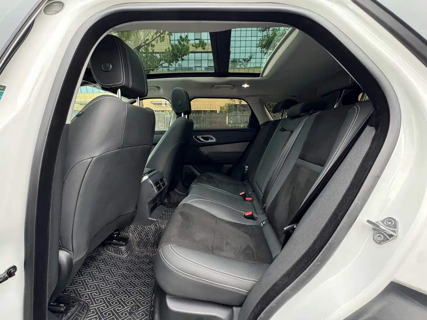 Land Rover Range Rover Velar 2020 P250 фото 10