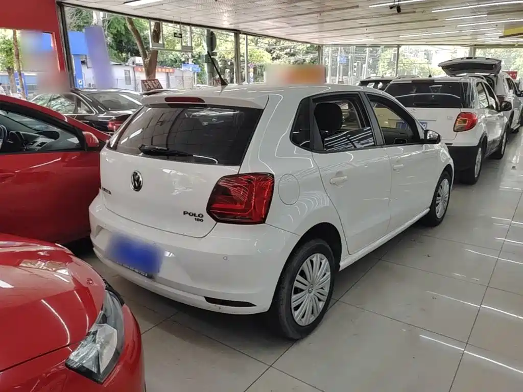 Volkswagen Polo 2016 1.6L Automatic Comfort фото 7