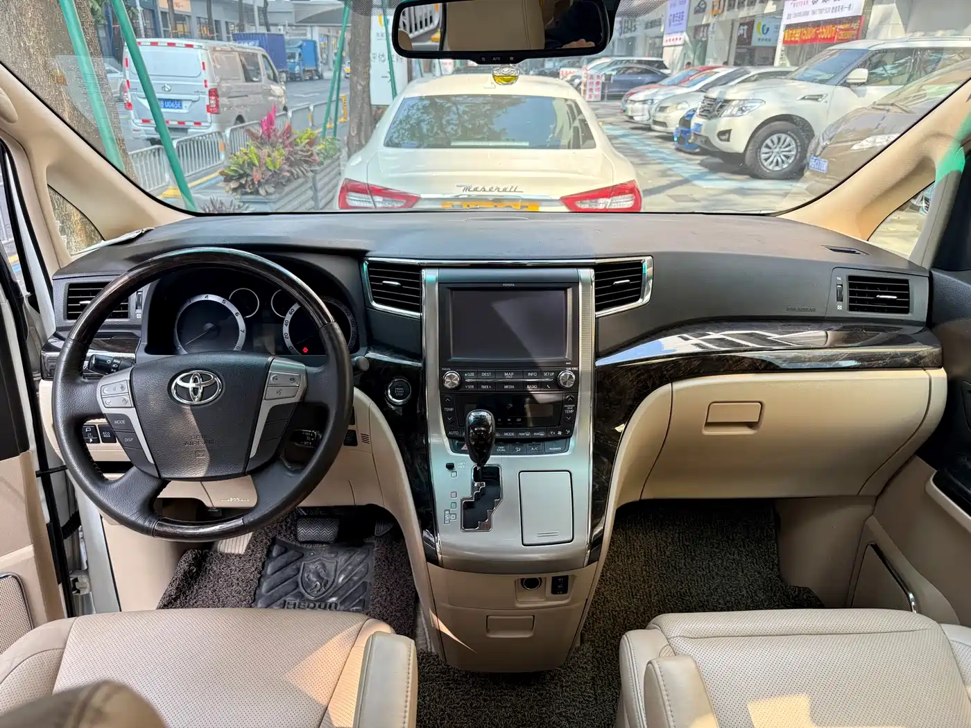 Toyota Alphard 2012 3.5L Luxury Edition фото 6