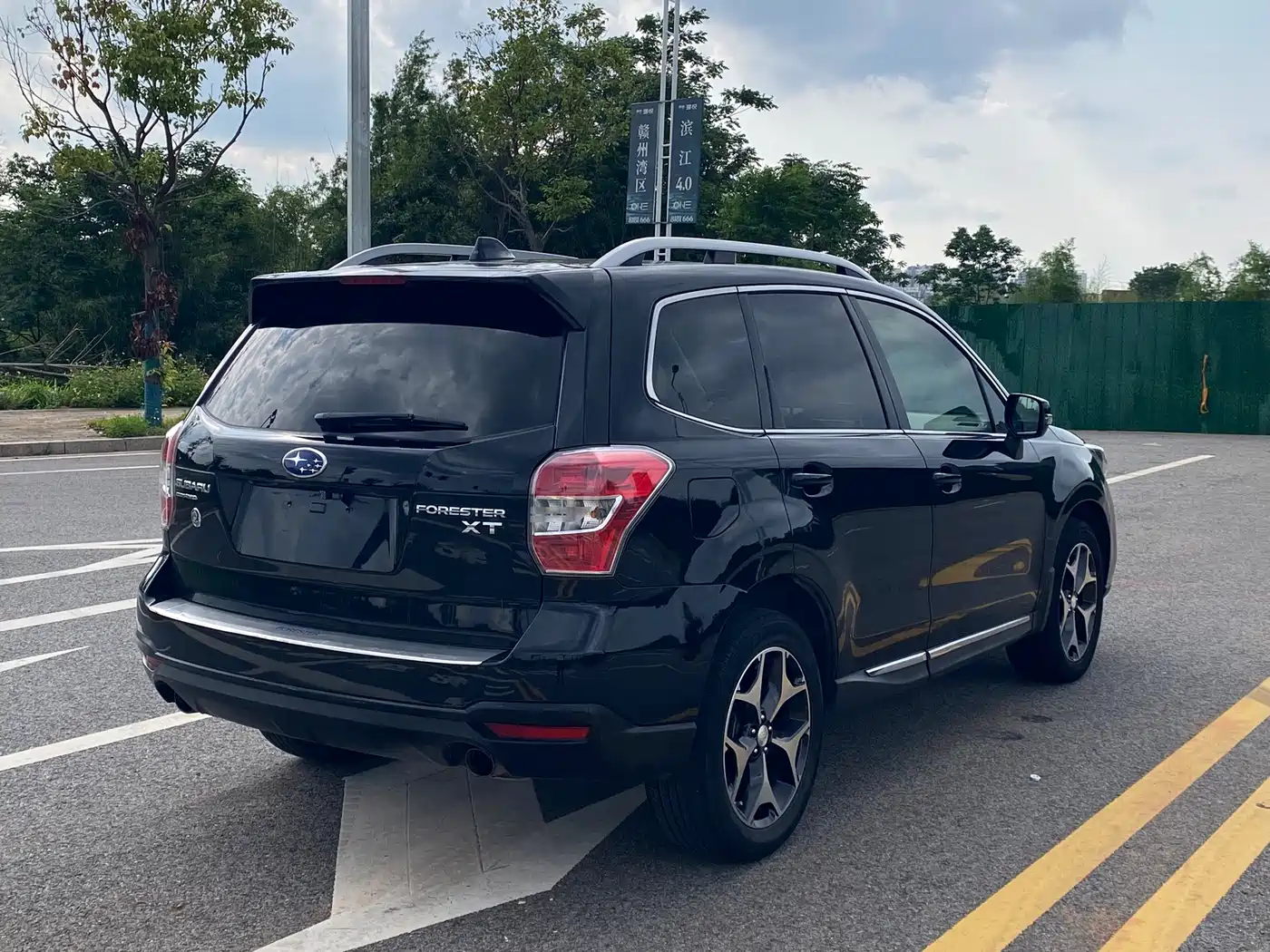 Subaru Forester 2013 2.0T Automatic Premium Navigation Edition фото 9