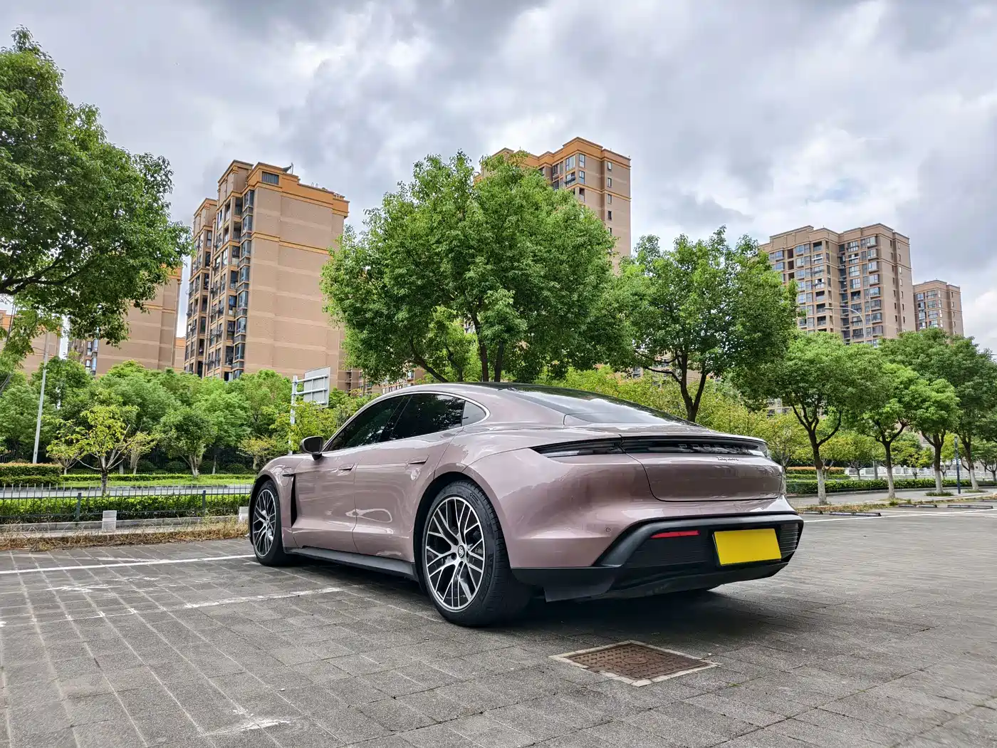Porsche Taycan 2021 2020 Taycan
