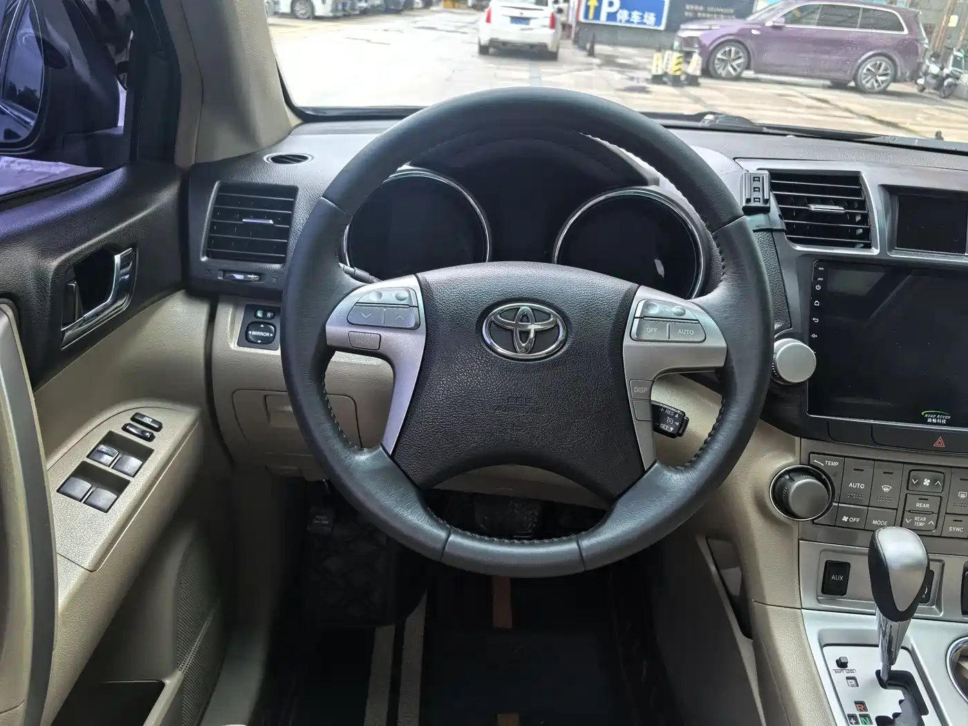 Toyota Highlander 2010 2009 3.5L 4WD 7-seater Luxury Edition