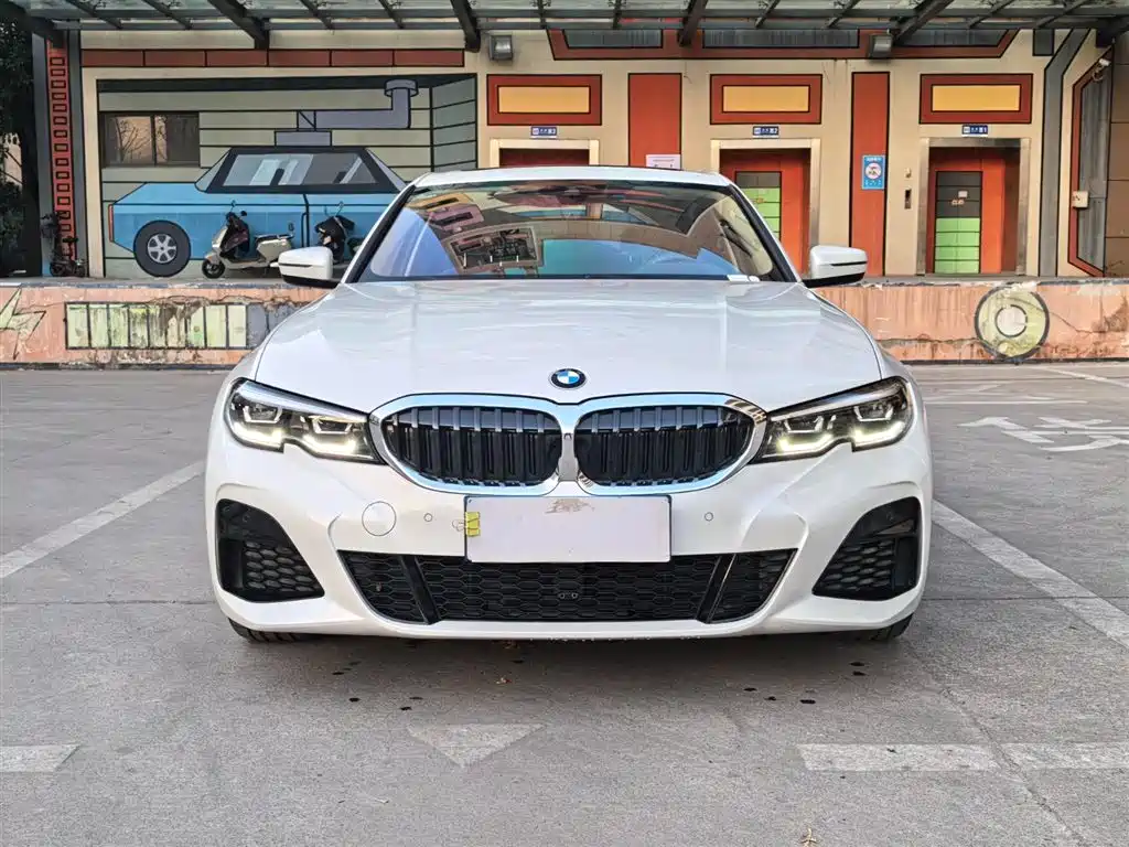 BMW 3 Series 2022 325Li M Sport Package фото 2