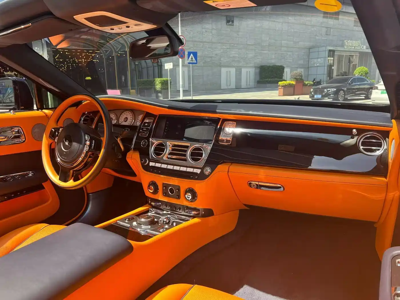 Rolls-Royce Dawn 2017 2018 6.6T Standard