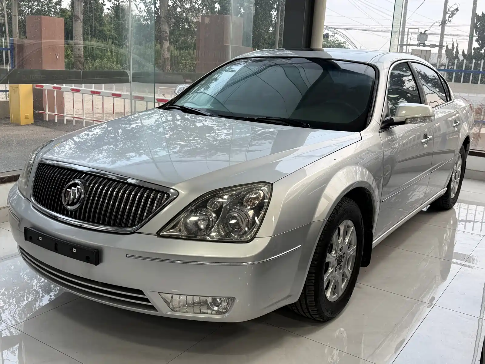 Photo 1 - Buick LaCrosse