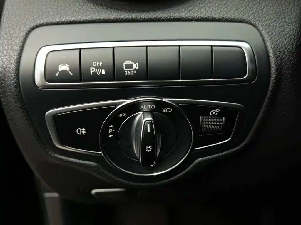 Фото 21 - Mercedes-Benz GLC