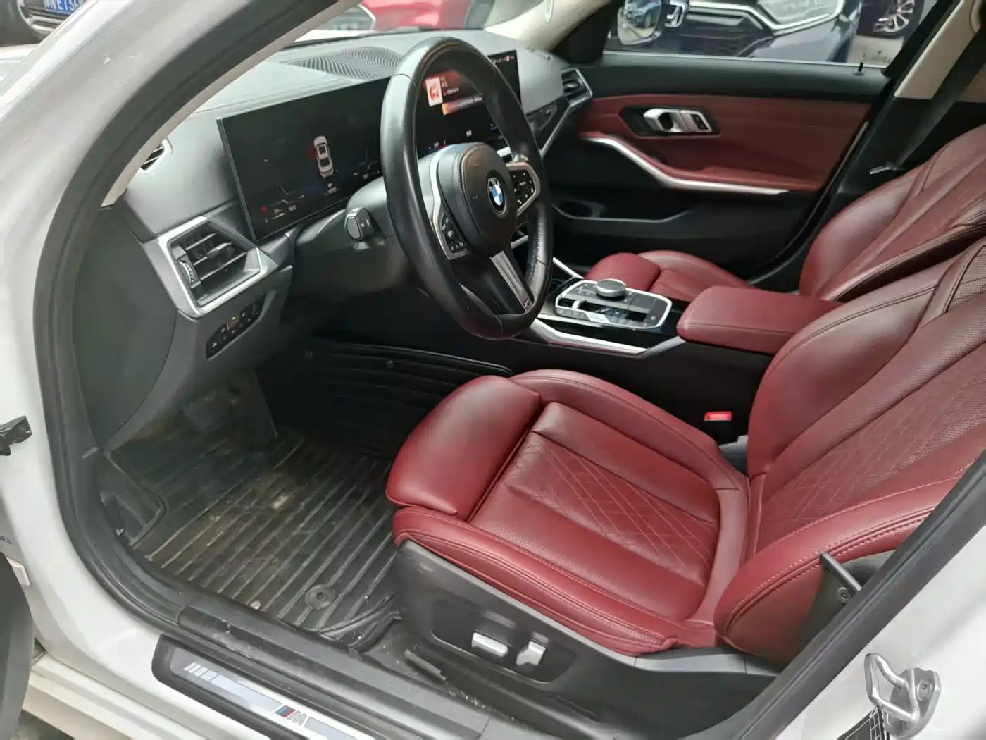 BMW 3 Series 2023 320Li M Sport Package фото 7