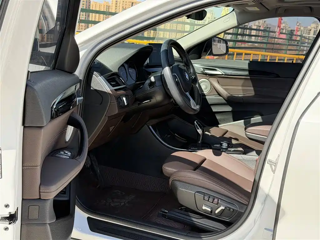 BMW X2 2023 sDrive25i M Off-Road Package фото 7