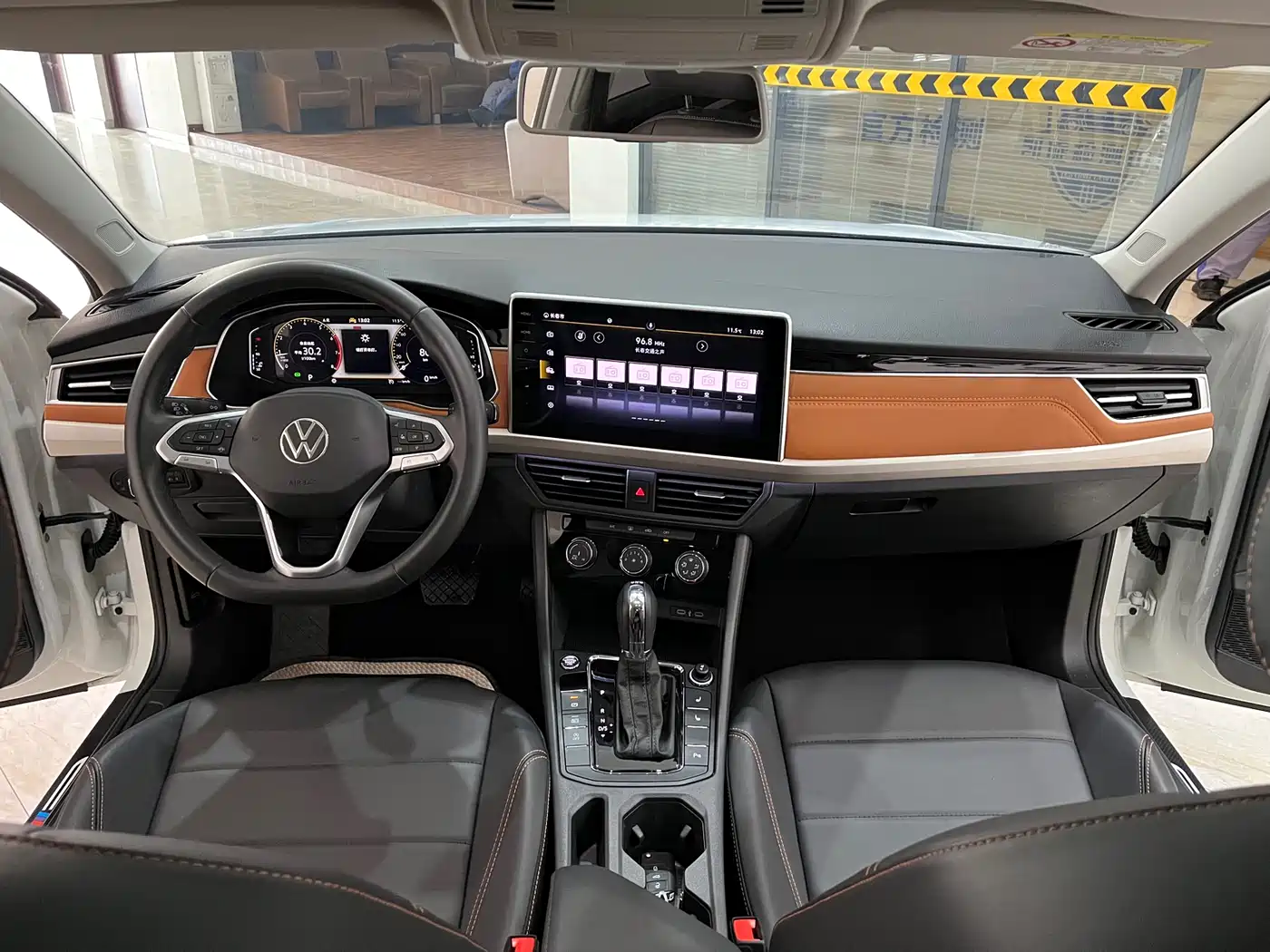 Volkswagen Bora 2023 200TSI DSG Yuexing PRO Edition фото 11