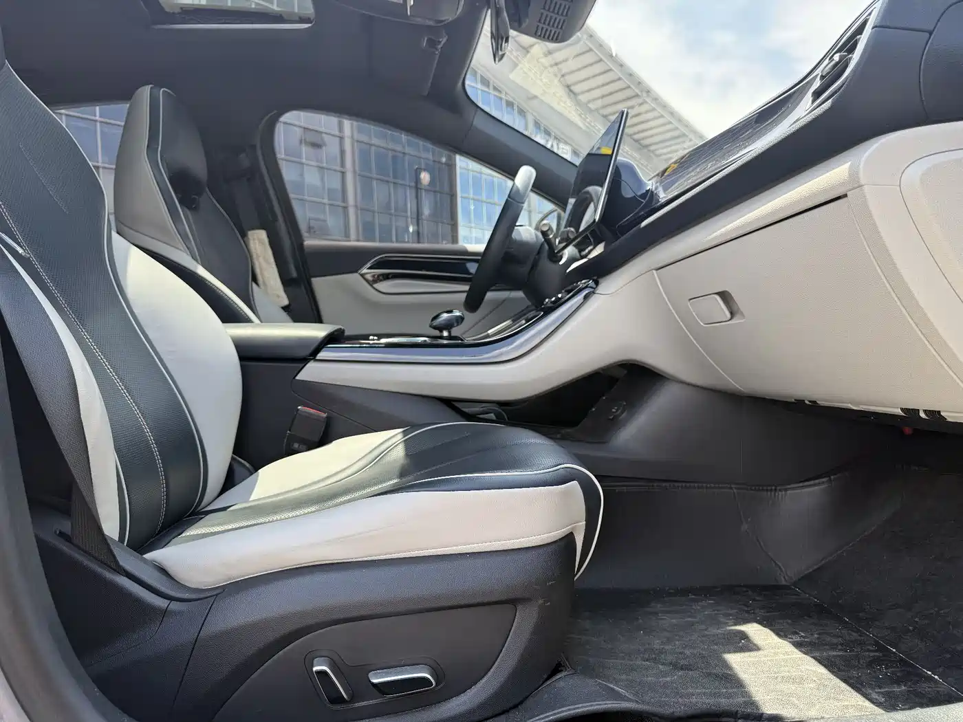 BYD Qin PLUS 2023 Champion Edition DM-i 120KM Excellence фото 13