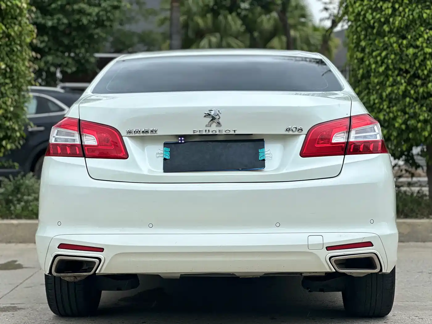Peugeot 408 2016 1.6T Automatic Luxury Edition фото 8
