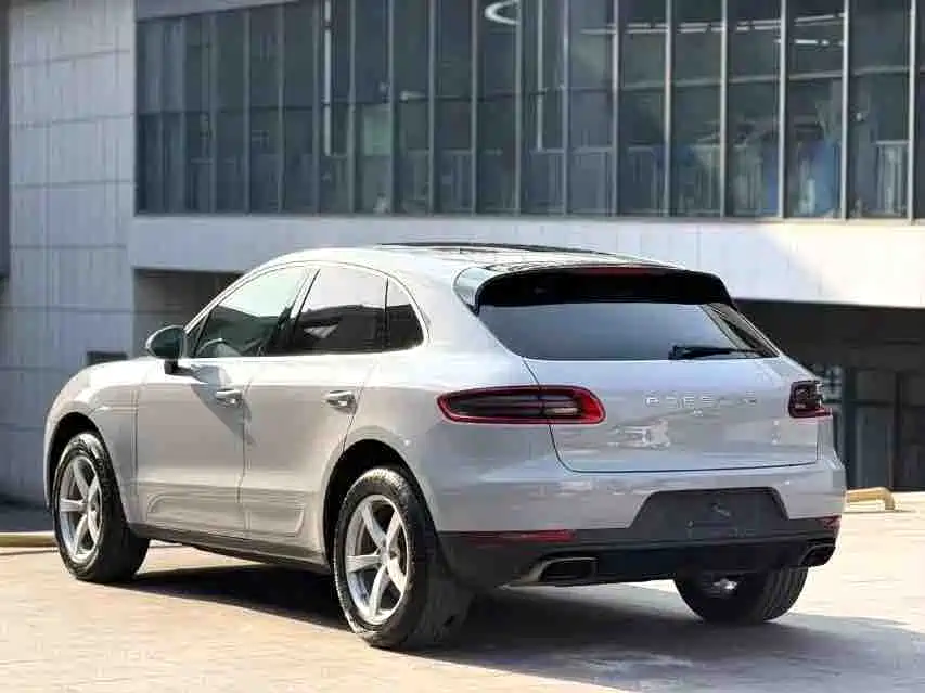 Porsche Macan 2014 Macan 2.0T фото 2