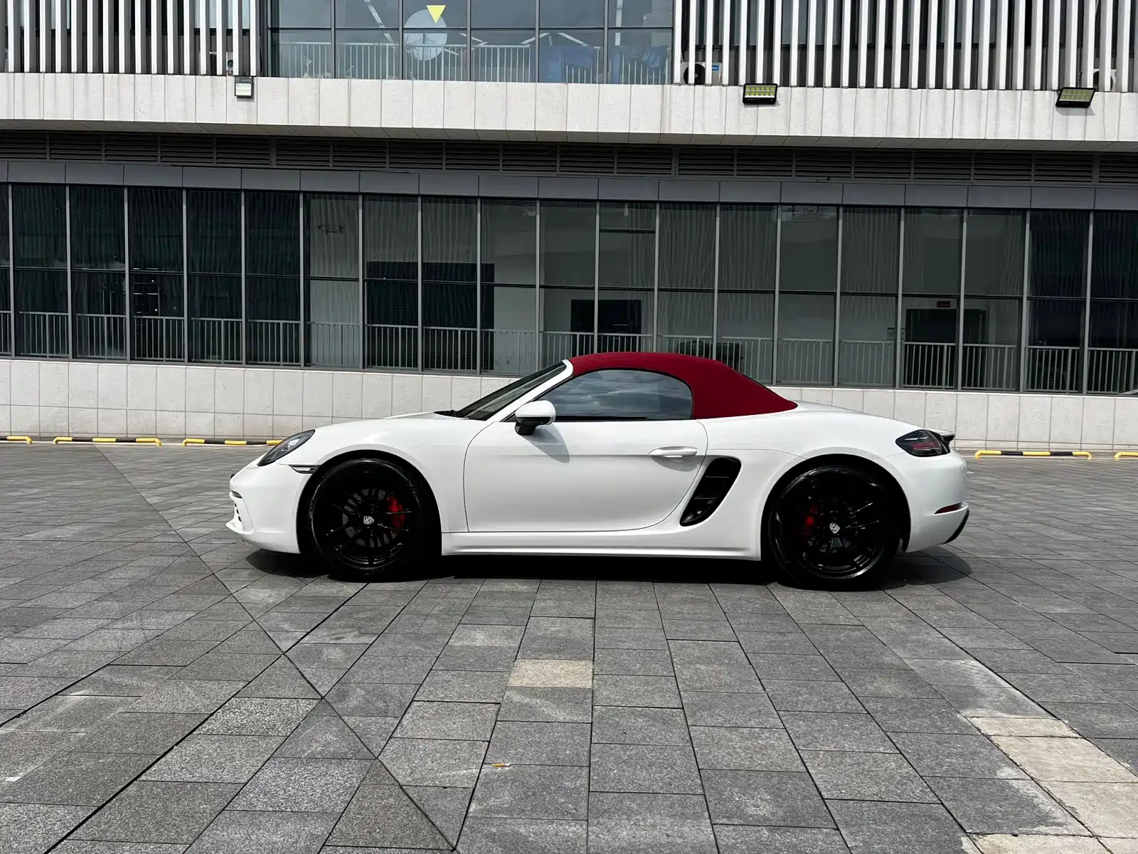 Фото 6 - Porsche 718