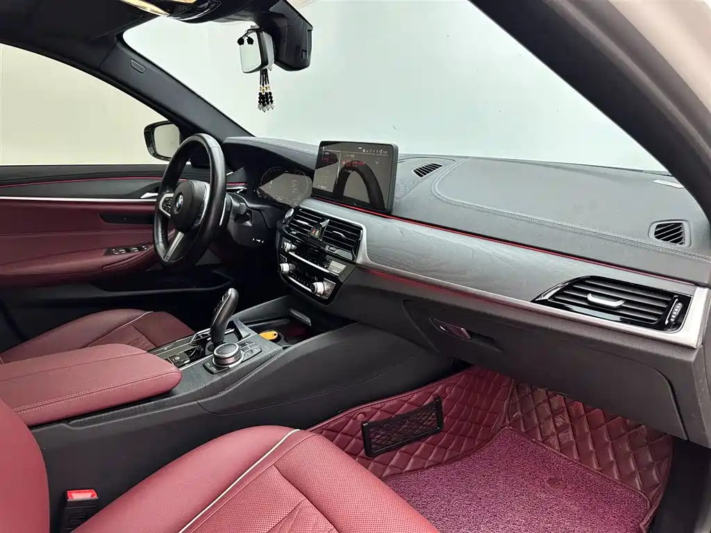 BMW 5 Series 2022 Facelift 530Li Leading M Sport Package фото 11