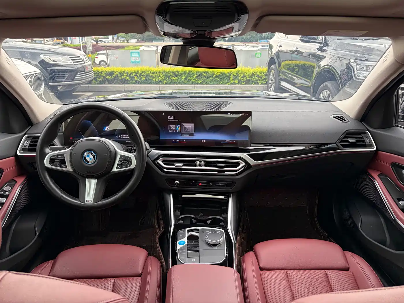BMW i3 2022 eDrive 35 L фото 13