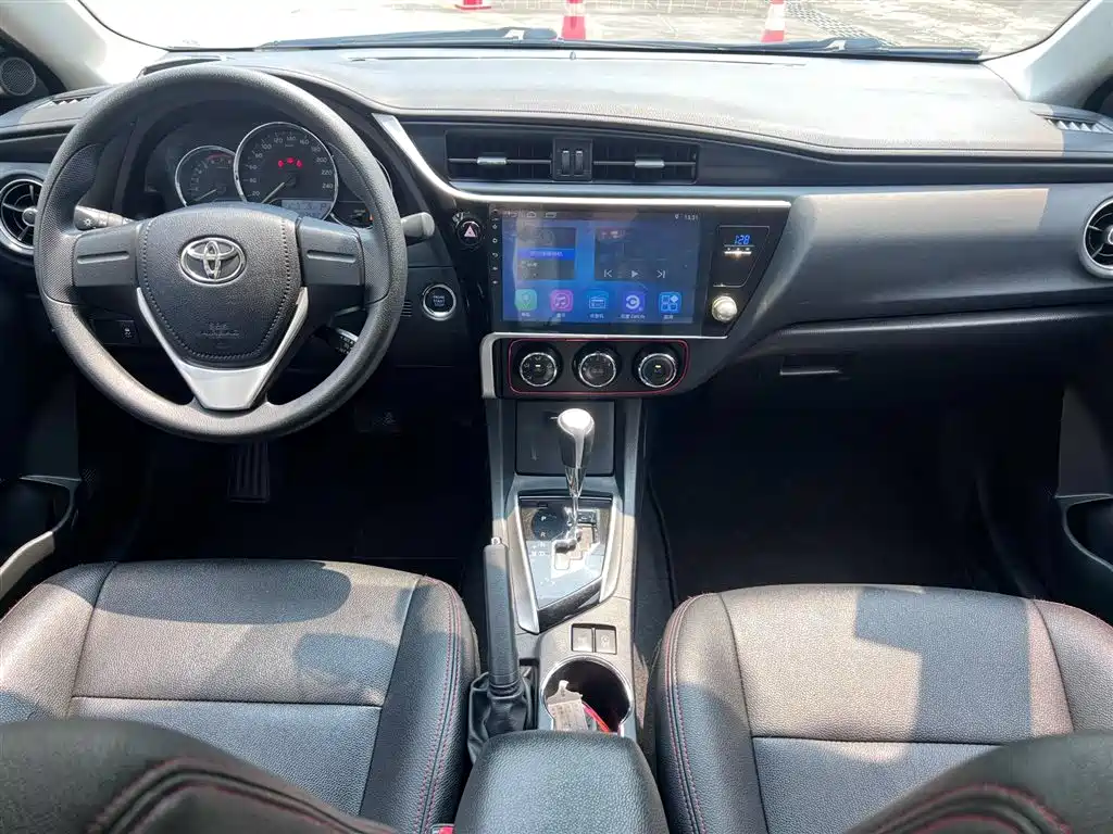 Toyota Corolla 2018 1.2T S-CVT GL Smart Edition фото 4