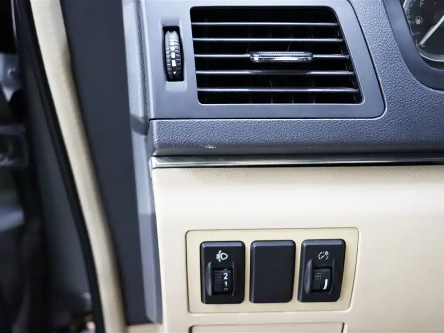 BAIC E-Series 2014 2013 Sedan 1.5L Automatic Letian Edition