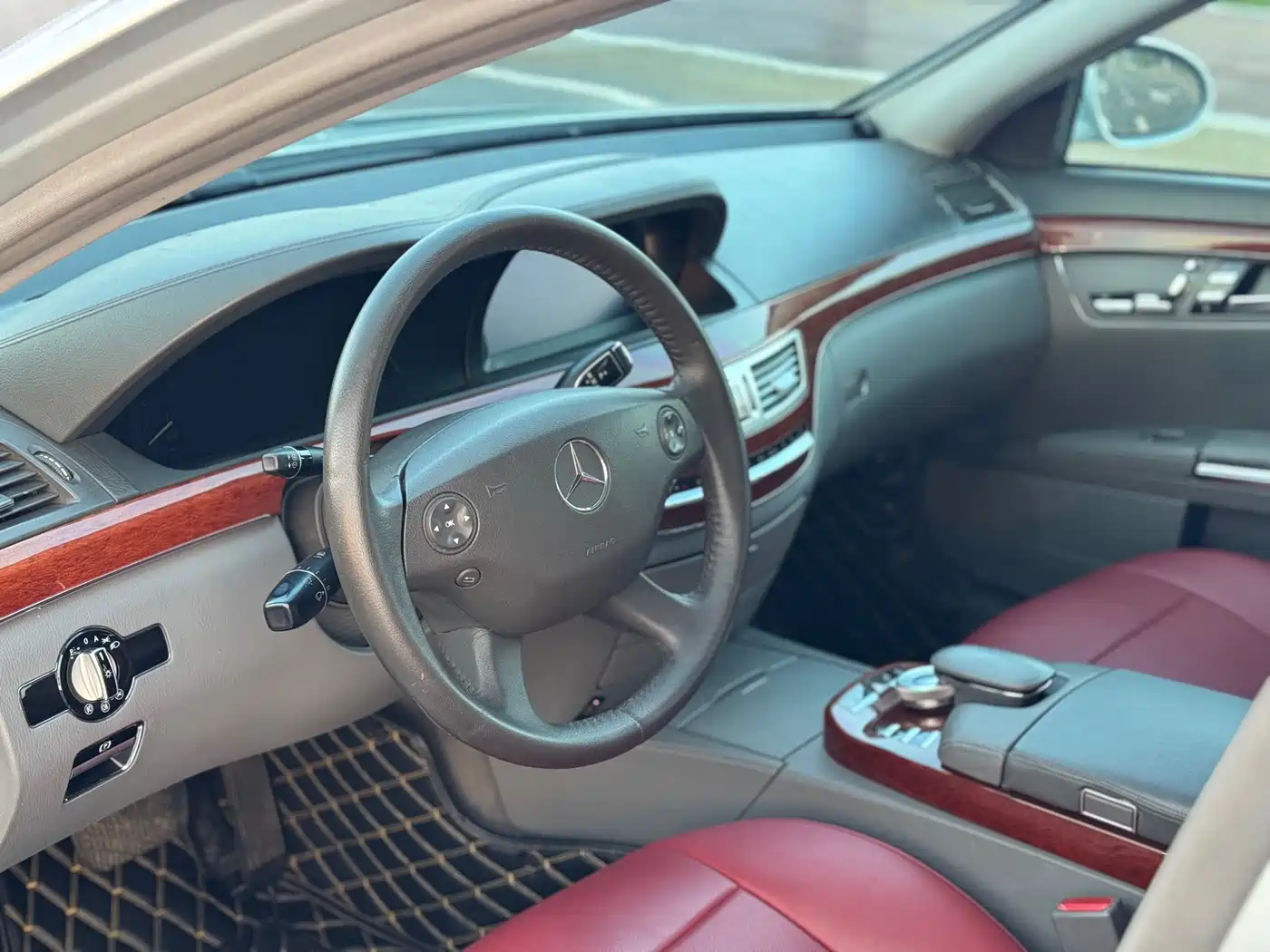 Mercedes-Benz S-Class 2008 S 300 L Business фото 12