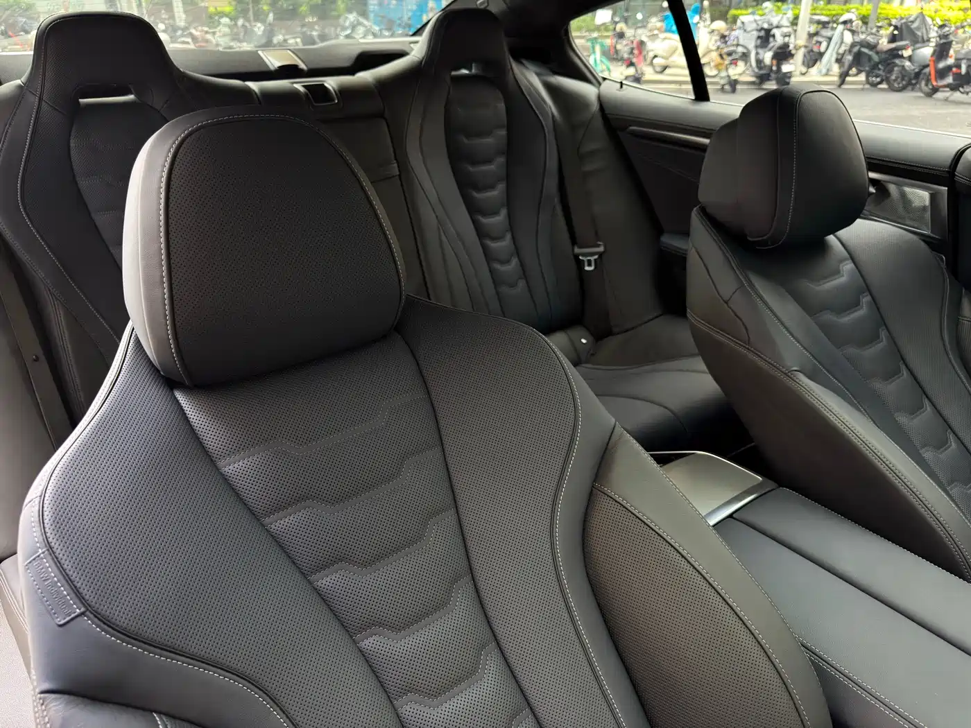 BMW 8 Series 2019 840i xDrive Gran Coupe M Sport фото 14