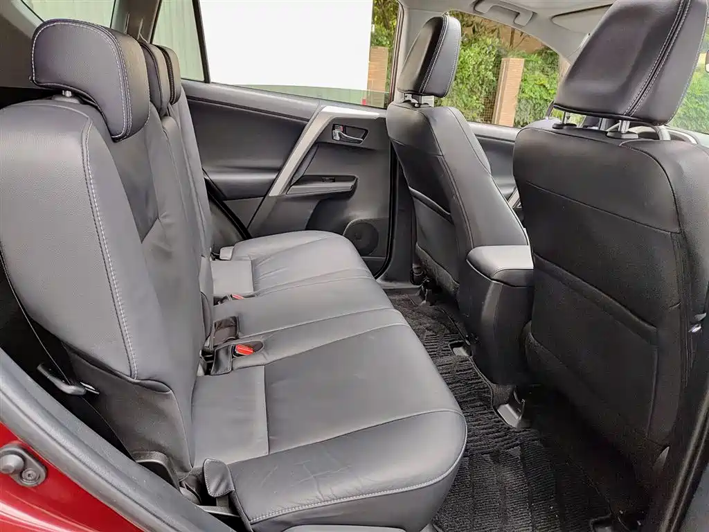 Toyota RAV4 Rongfang 2016 2.0L CVT 2WD Smart (China V) фото 11