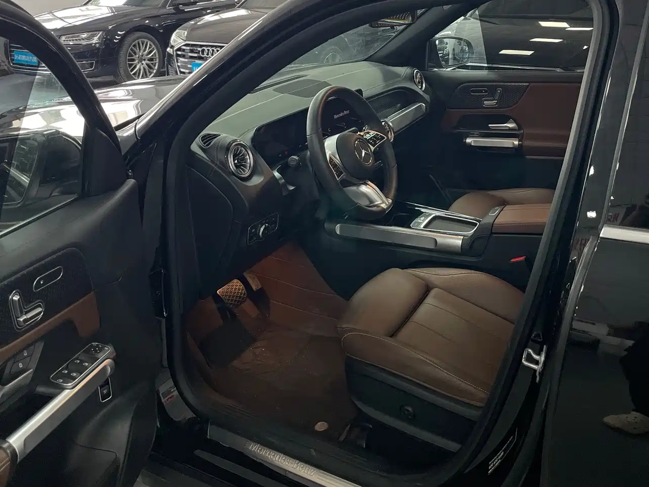 Mercedes-Benz GLB 2026 GLB 220 Sport Style фото 8