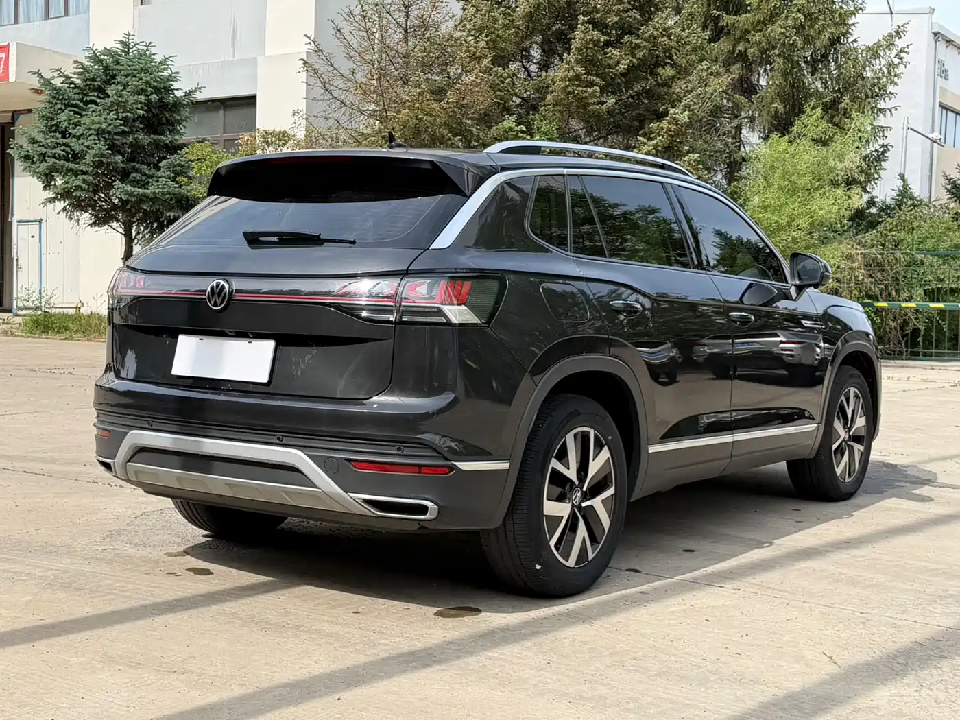 Volkswagen Tayron 2023 280TSI 2WD Luxury Plus Advanced Edition фото 5