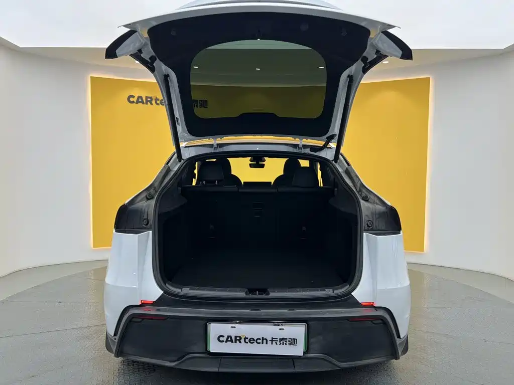 Tesla Model Y 2026 2026 Long Range All-Wheel Drive