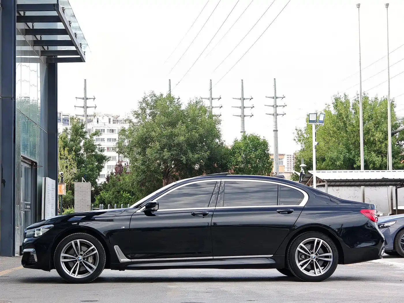 BMW 7 Series 2018 730Li Leading Type M Sport Package фото 3