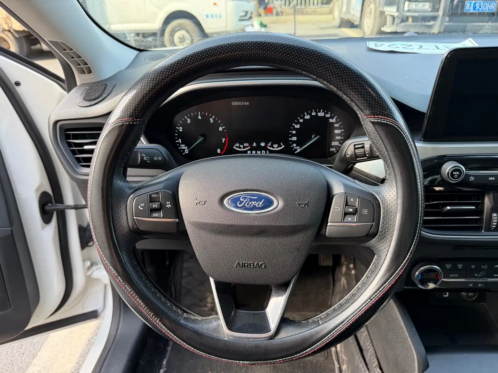 Фото 8 - Ford Focus