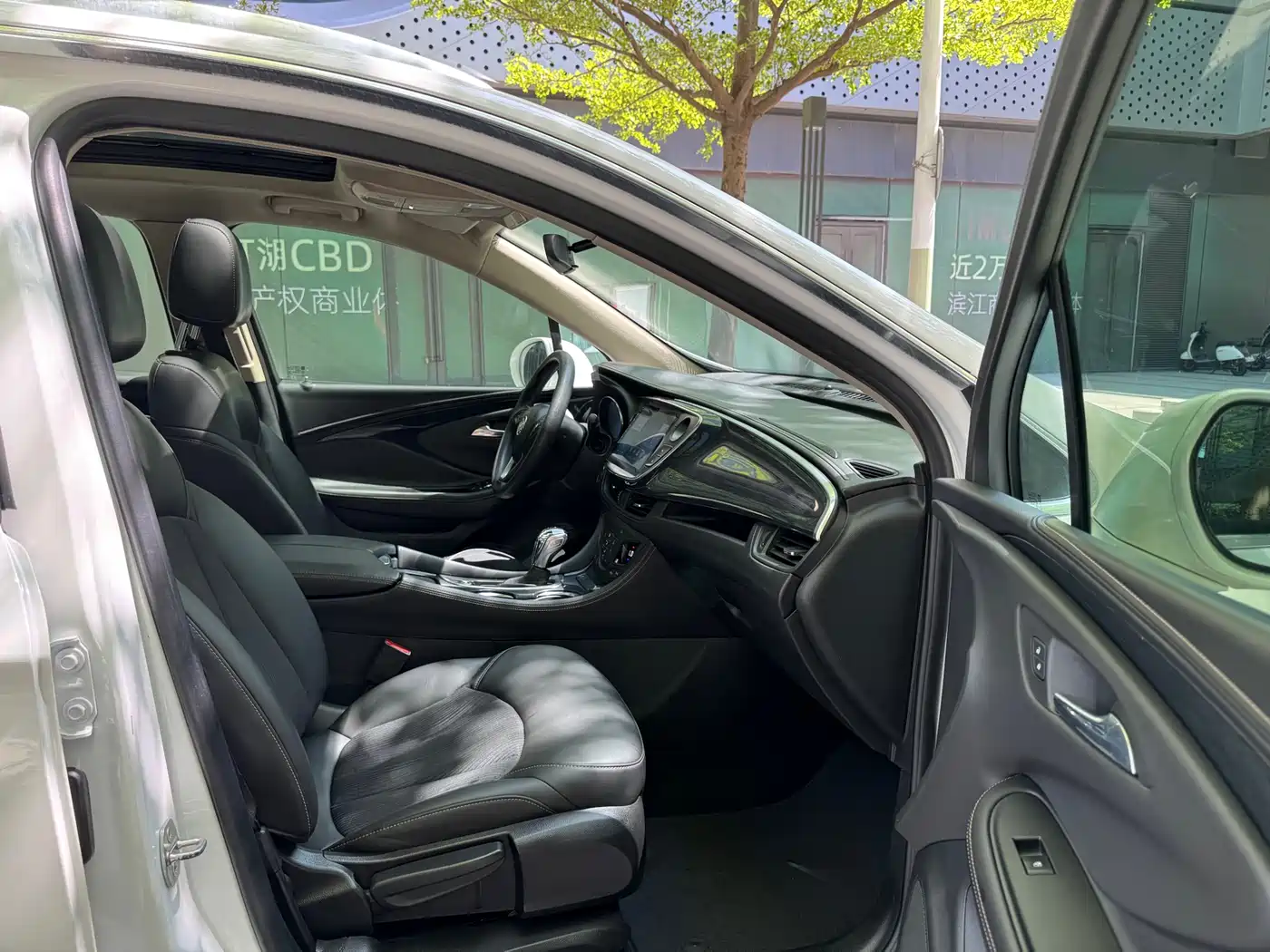 Buick Envision Plus 2017 20T FWD Elite фото 10