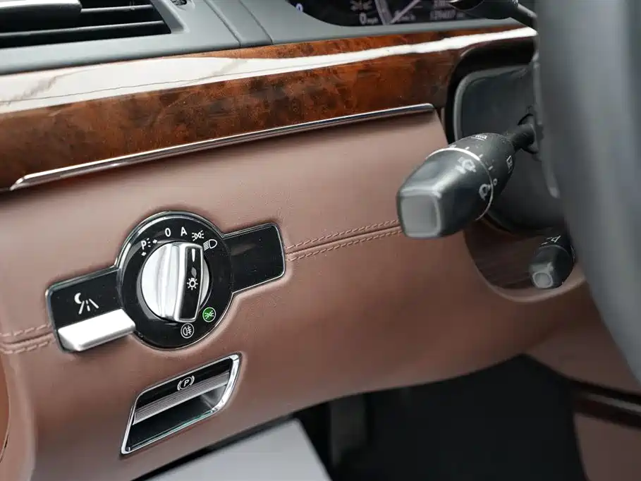Mercedes-Benz S-Class 2010 2010 S 600 L
