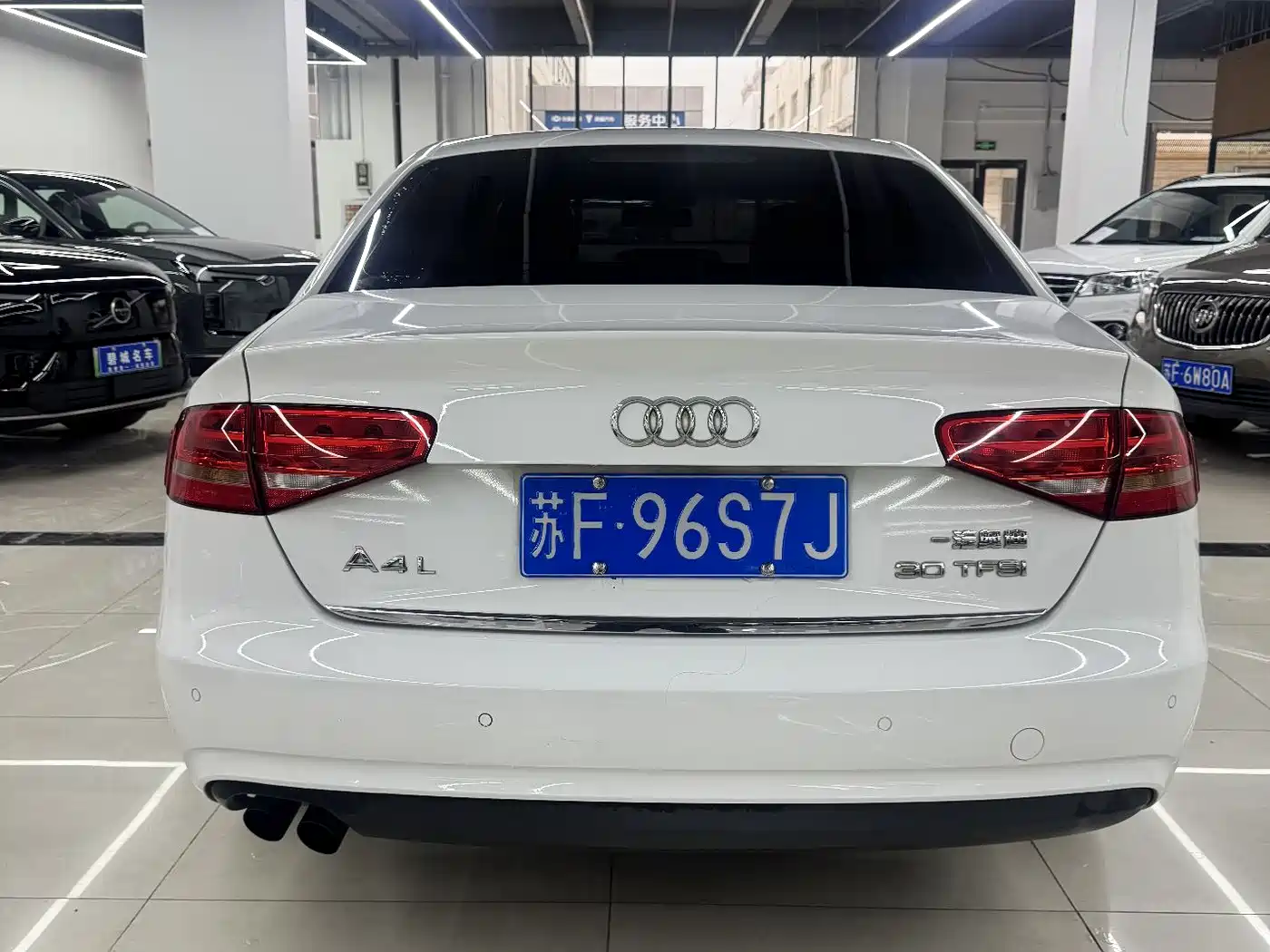 Audi A4L 2013 30 TFSI Automatic Comfort фото 8