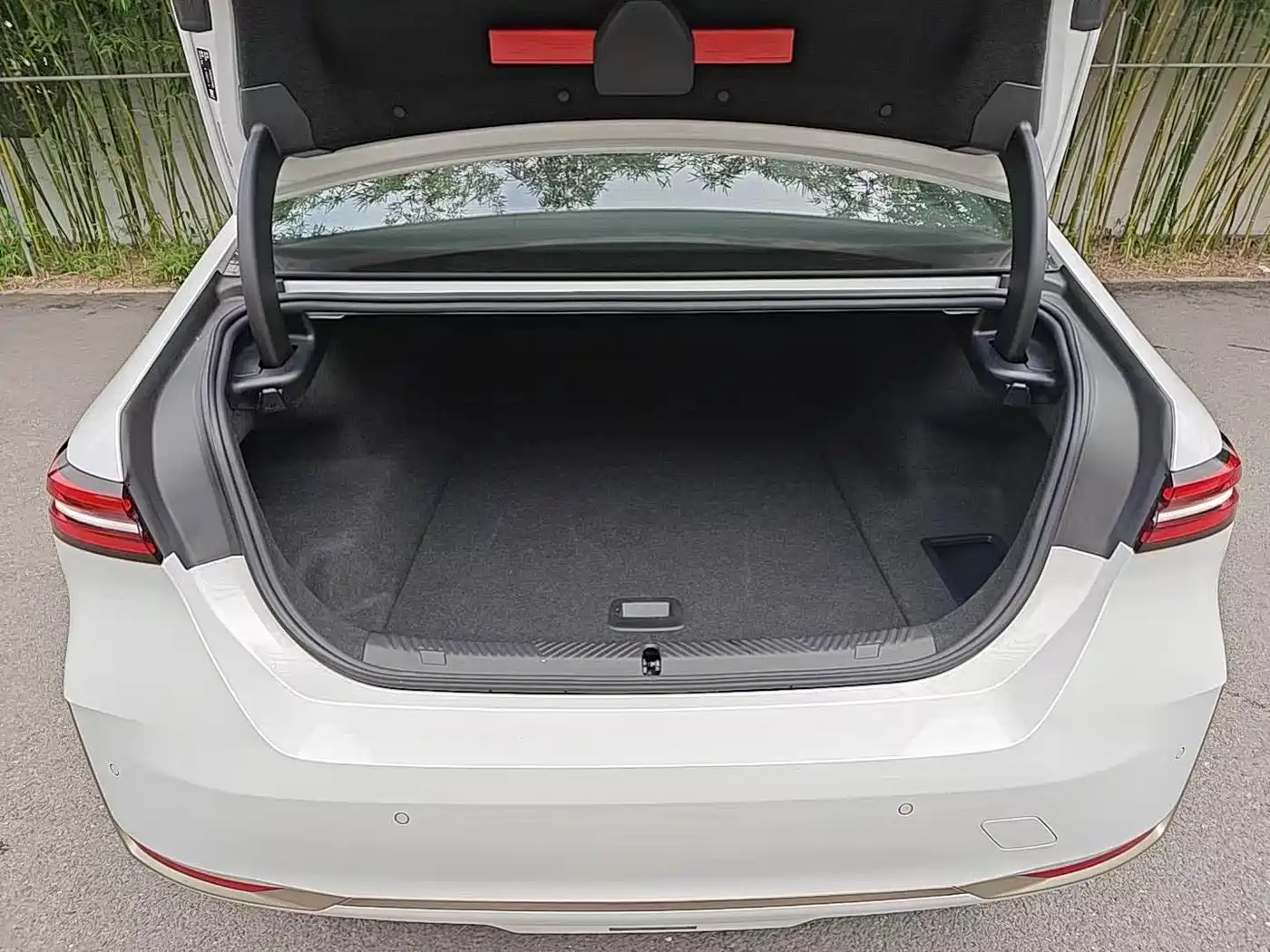 BMW i5 2024 eDrive 35L Premium Luxury Package фото 12