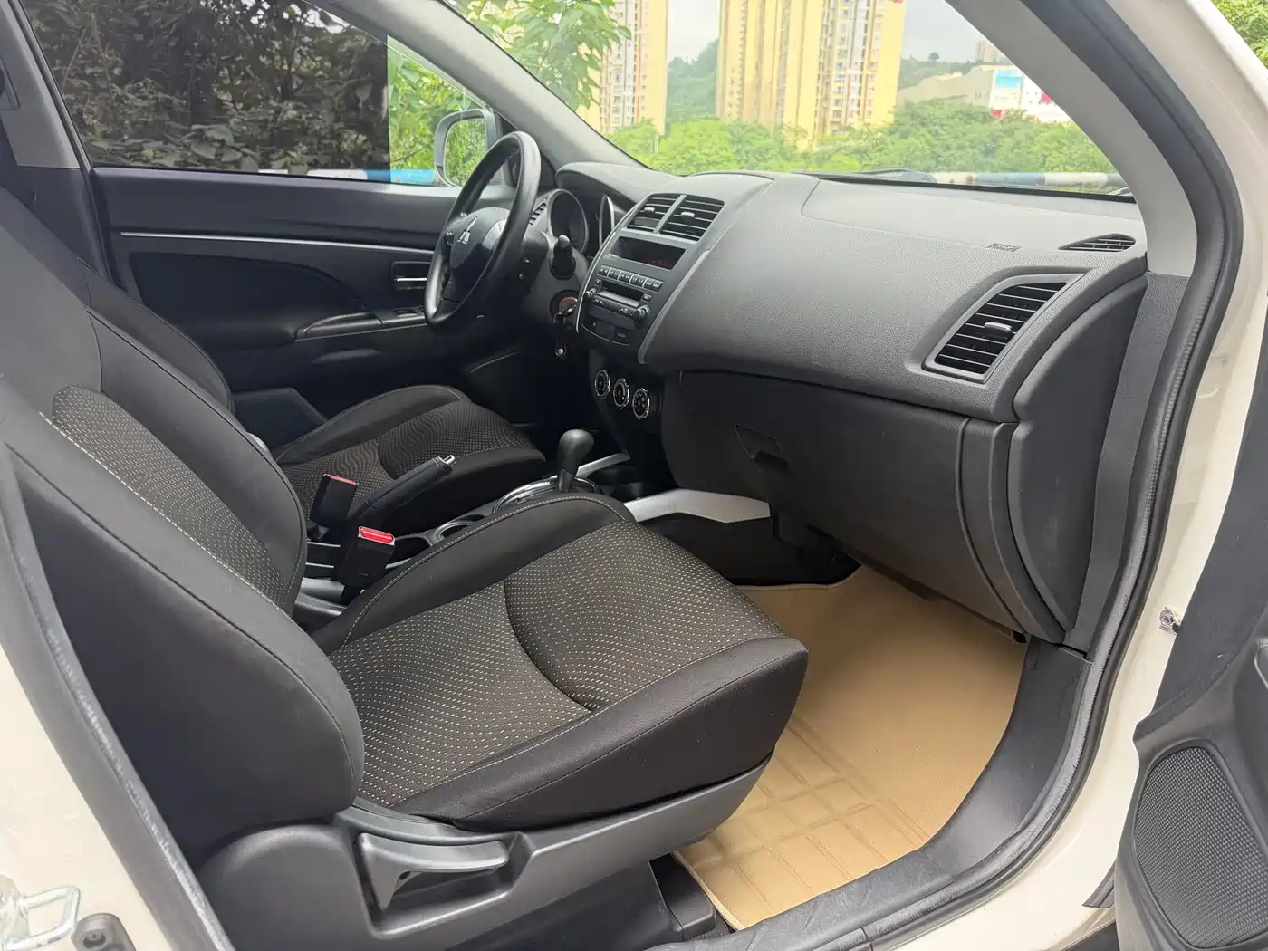 Mitsubishi ASX 2013 2.0L CVT 2WD Elite фото 13