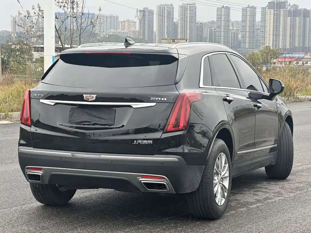 CADILLAC XT5