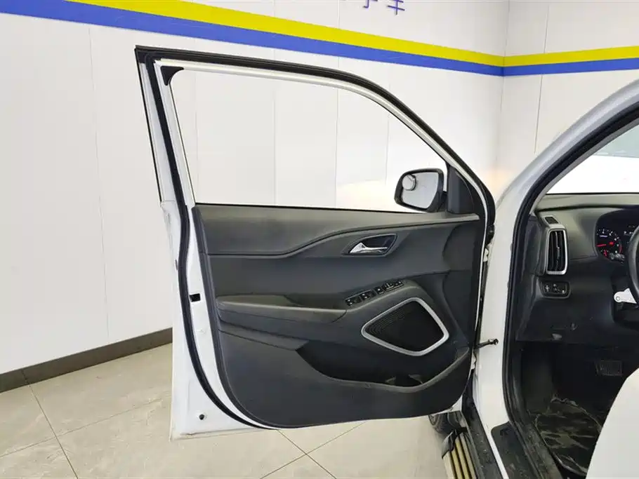 Hyundai Beijing Hyundai ix35 2018 2.0L Automatic 2WD Zhiyong·Enjoyment Edition фото 7