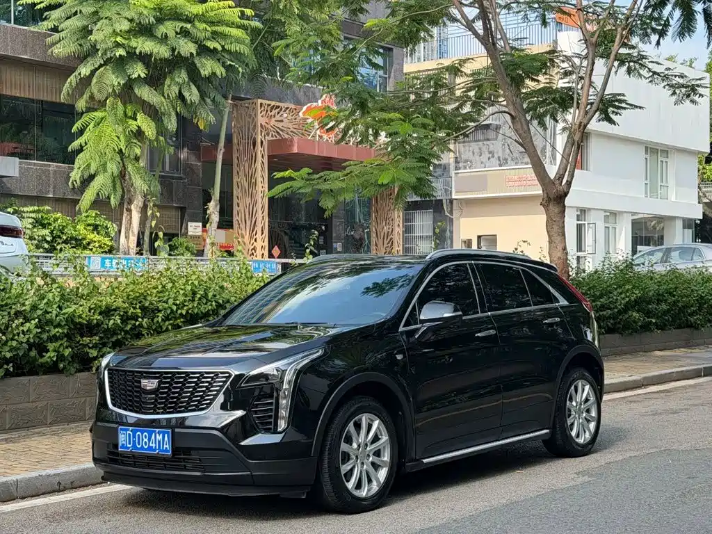 Cadillac XT4 2019 2018 28T 2WD Luxury Sport Type
