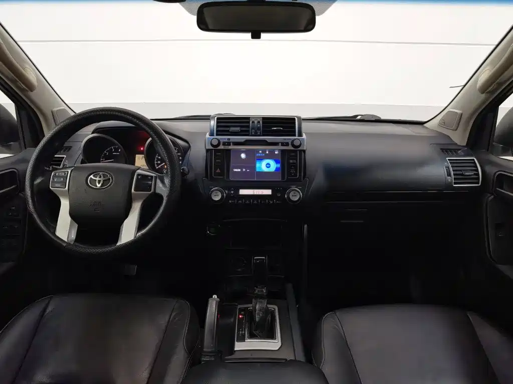 Фото 5 - Toyota Prado